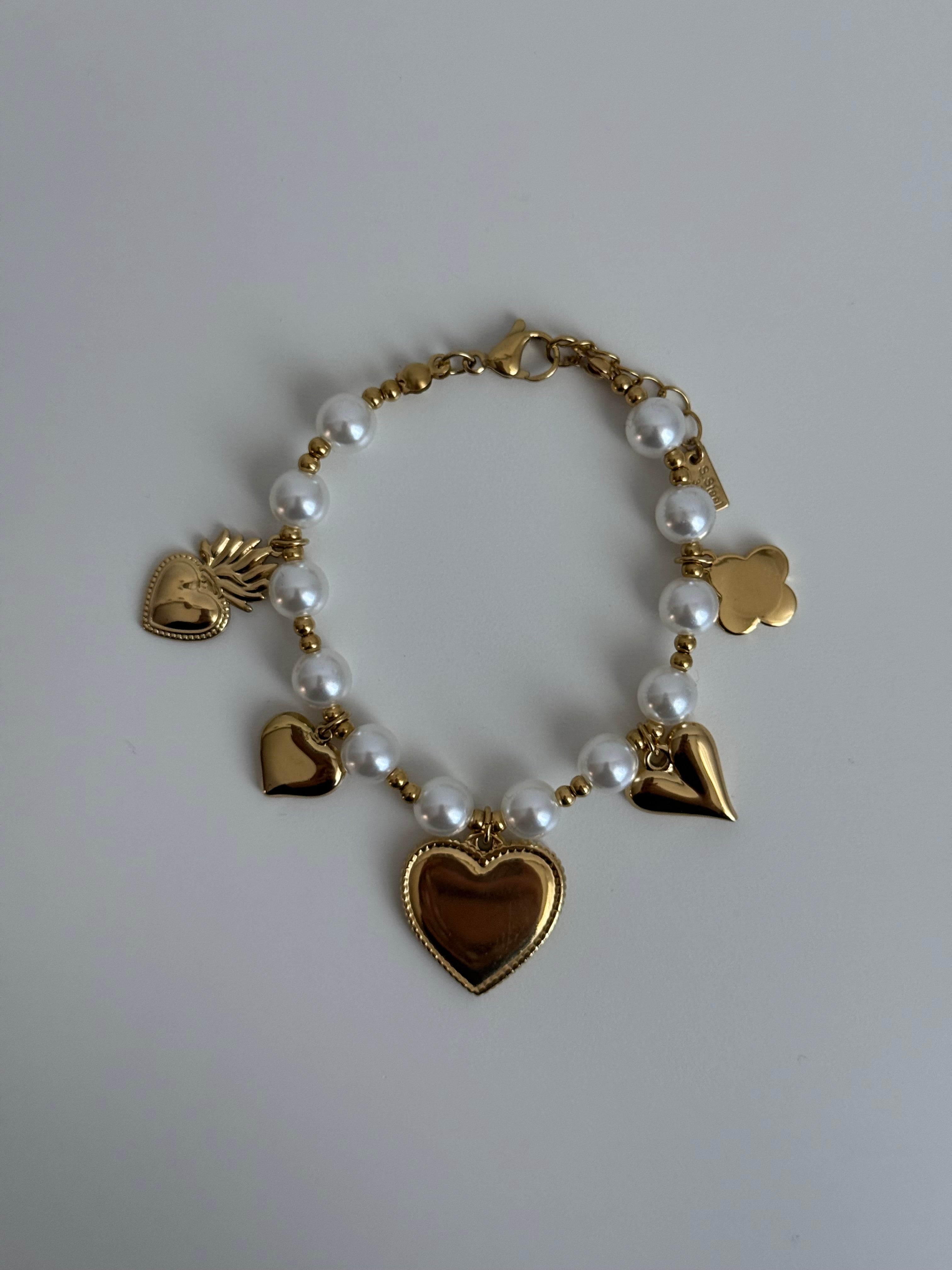 Bracciale di Perle con Ciondoli
