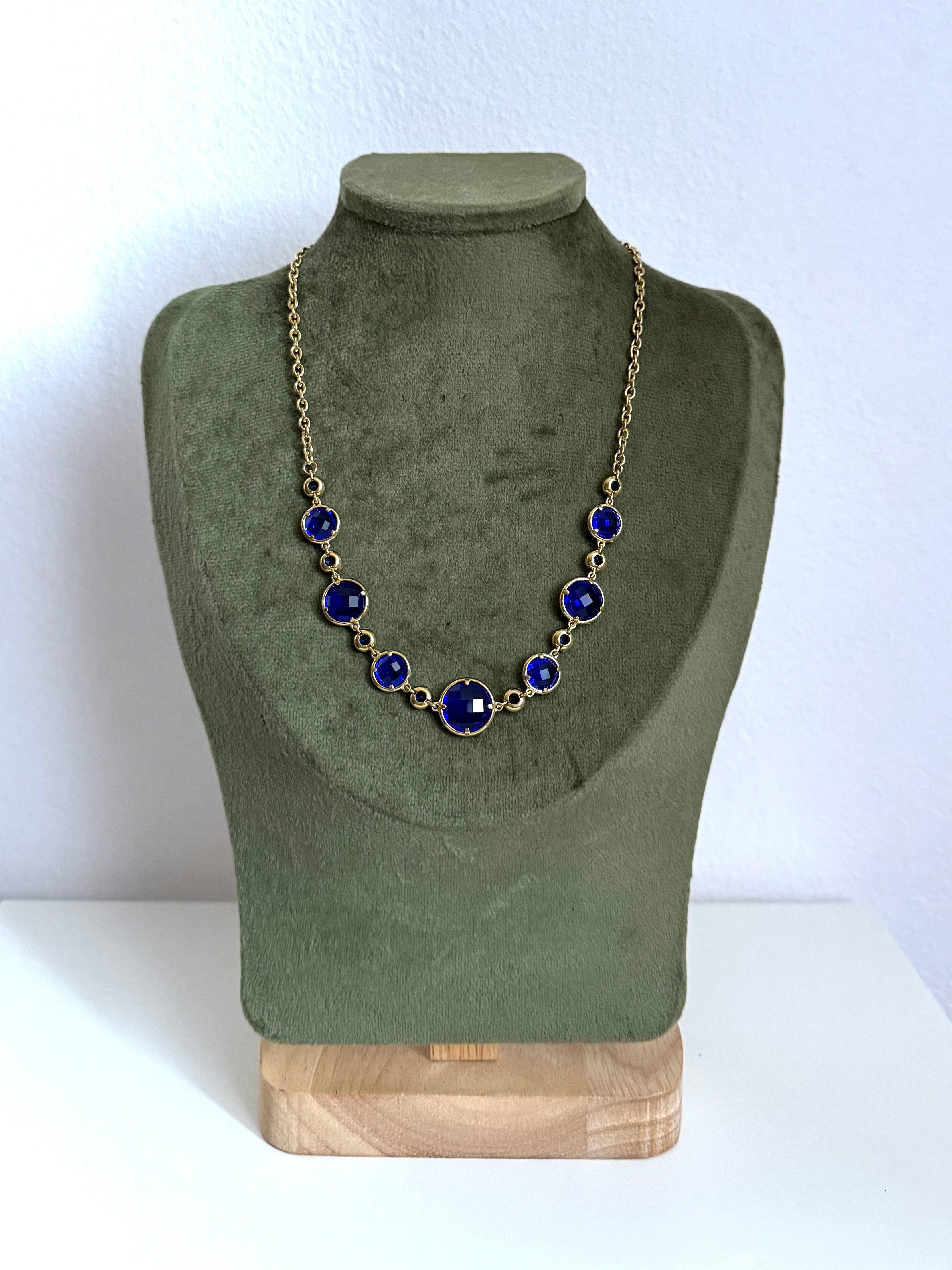 Collana Artemisia