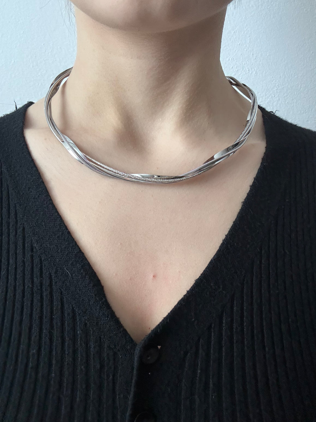 Girocollo Linee Intrecciate