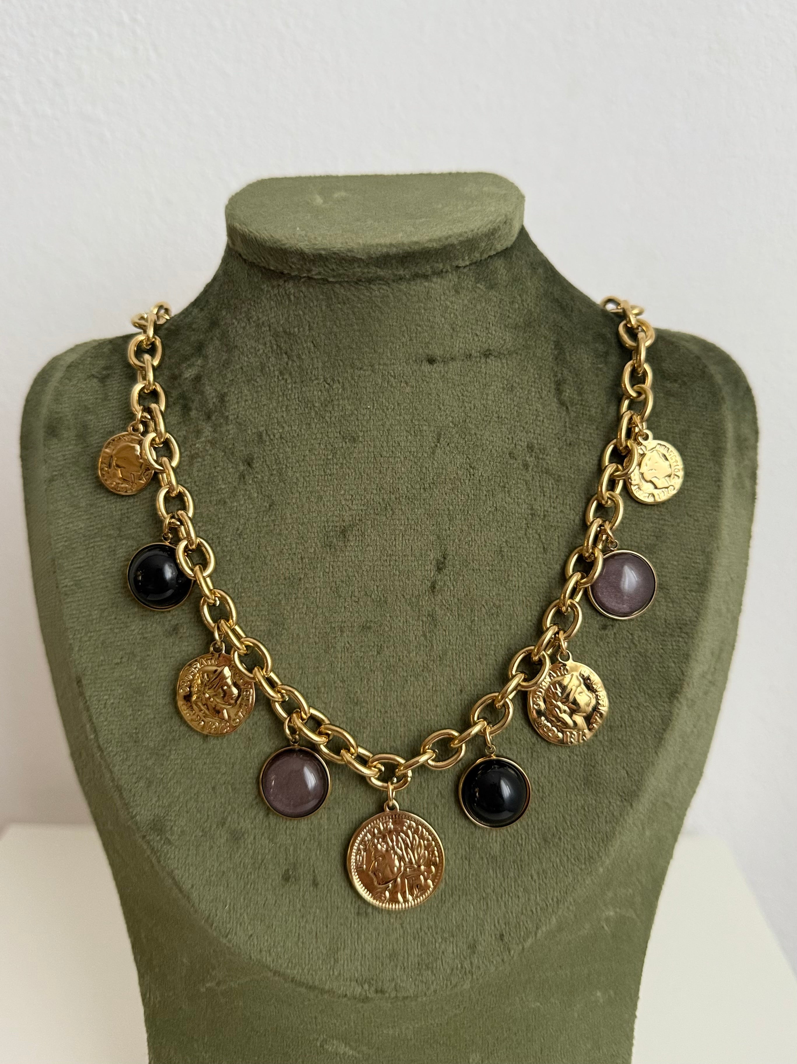 Collana Poppies