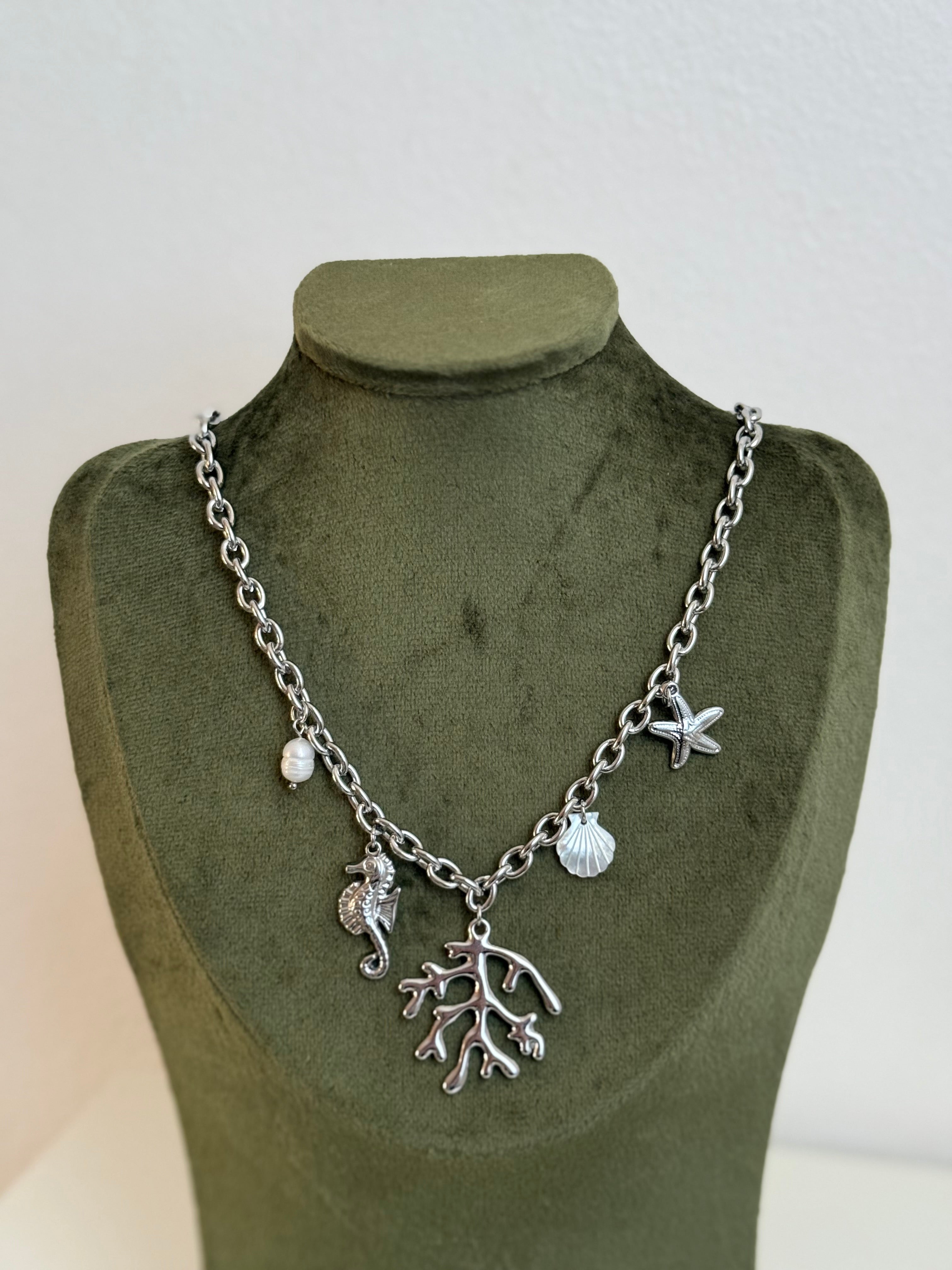 Collana Waves con Ciondoli