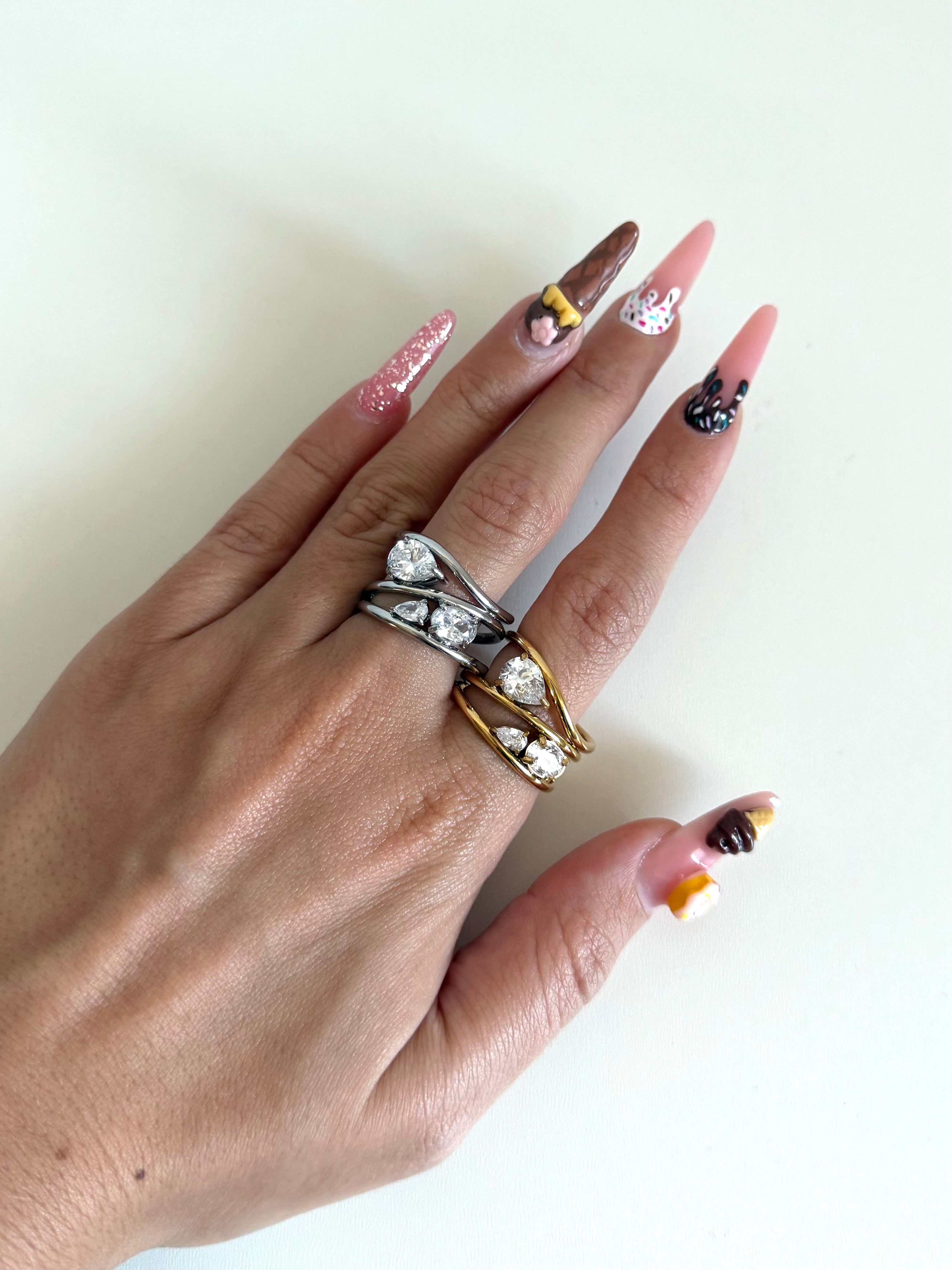 Anello Madame