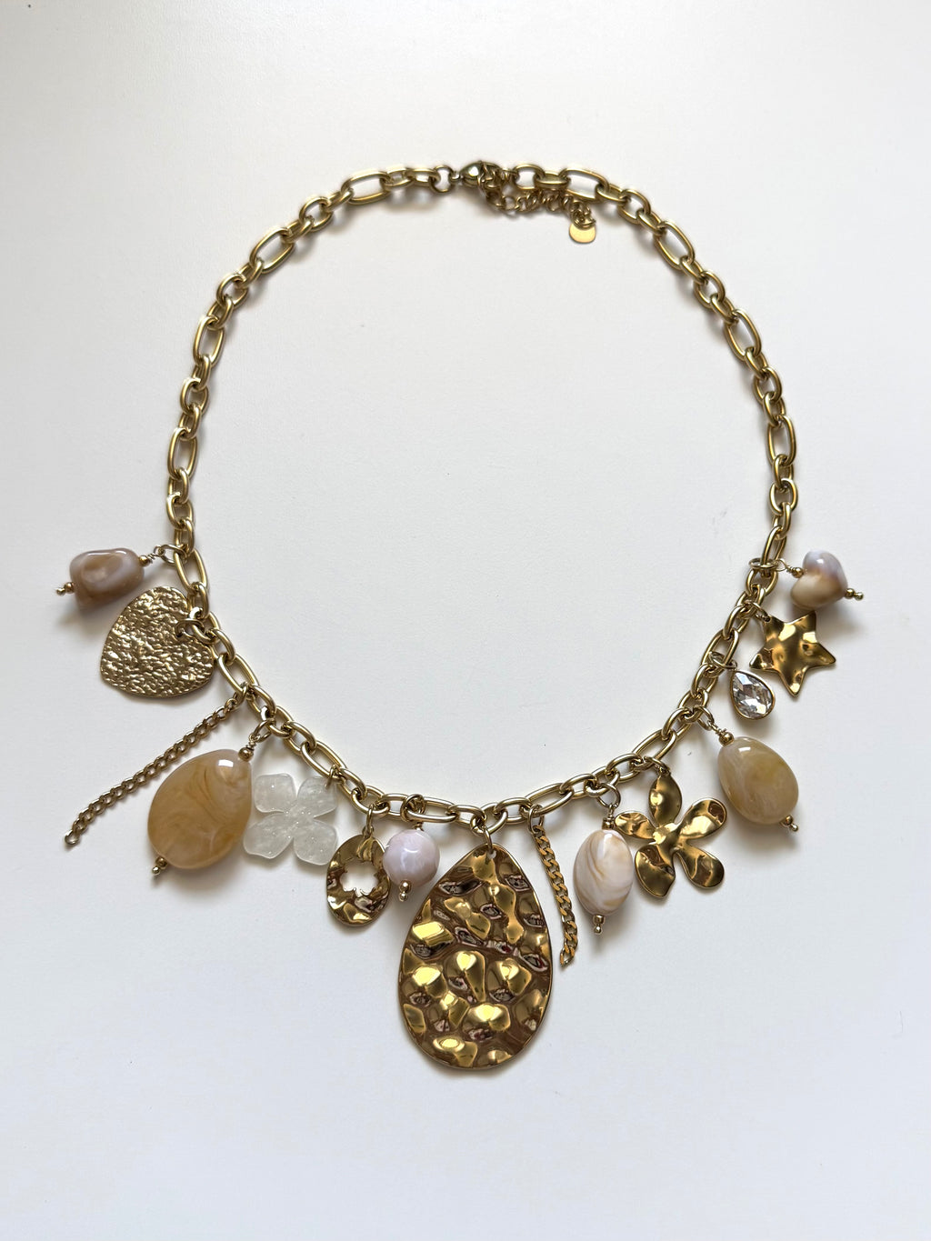Collana Oriente con Charms