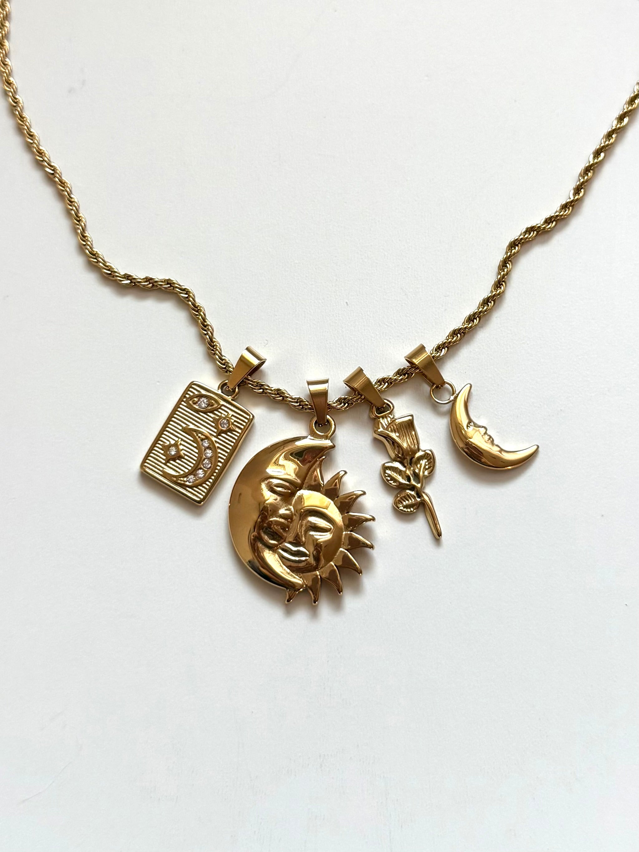 Collana Suniva con Charms