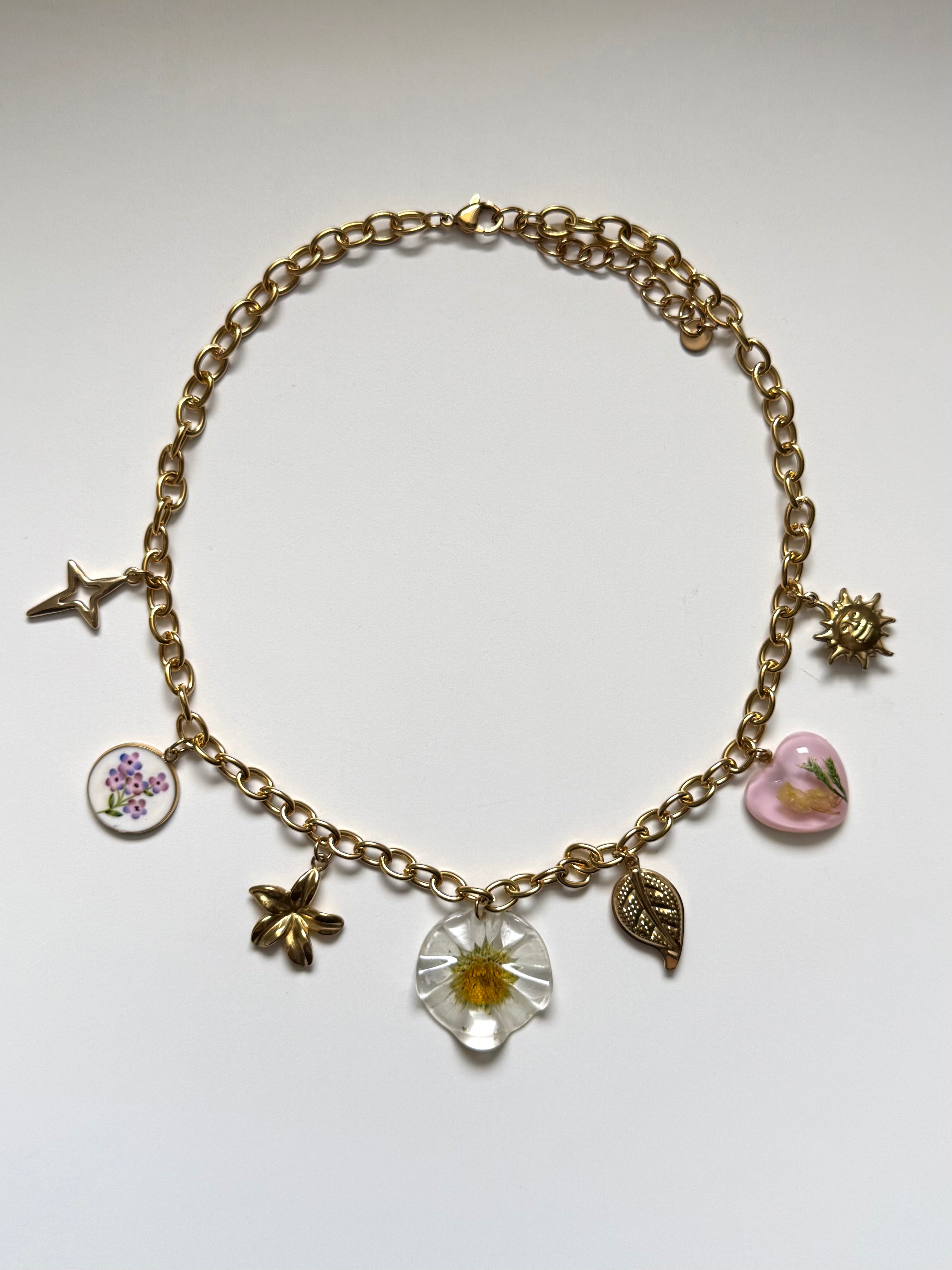 Collana Charm con Fiori in Resina