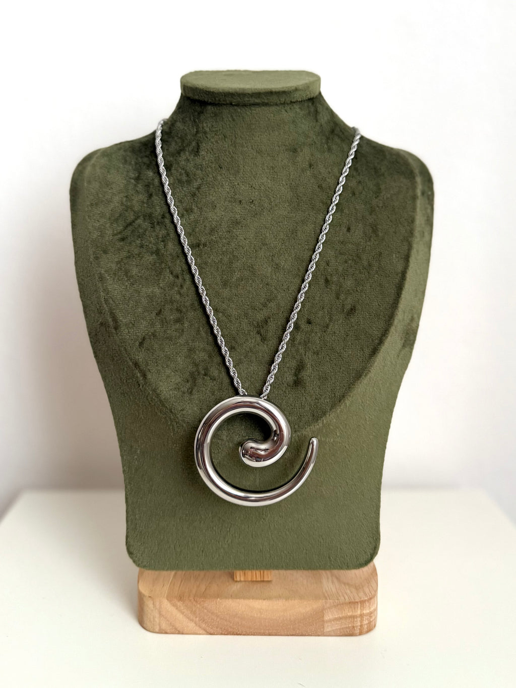 Collana Girella