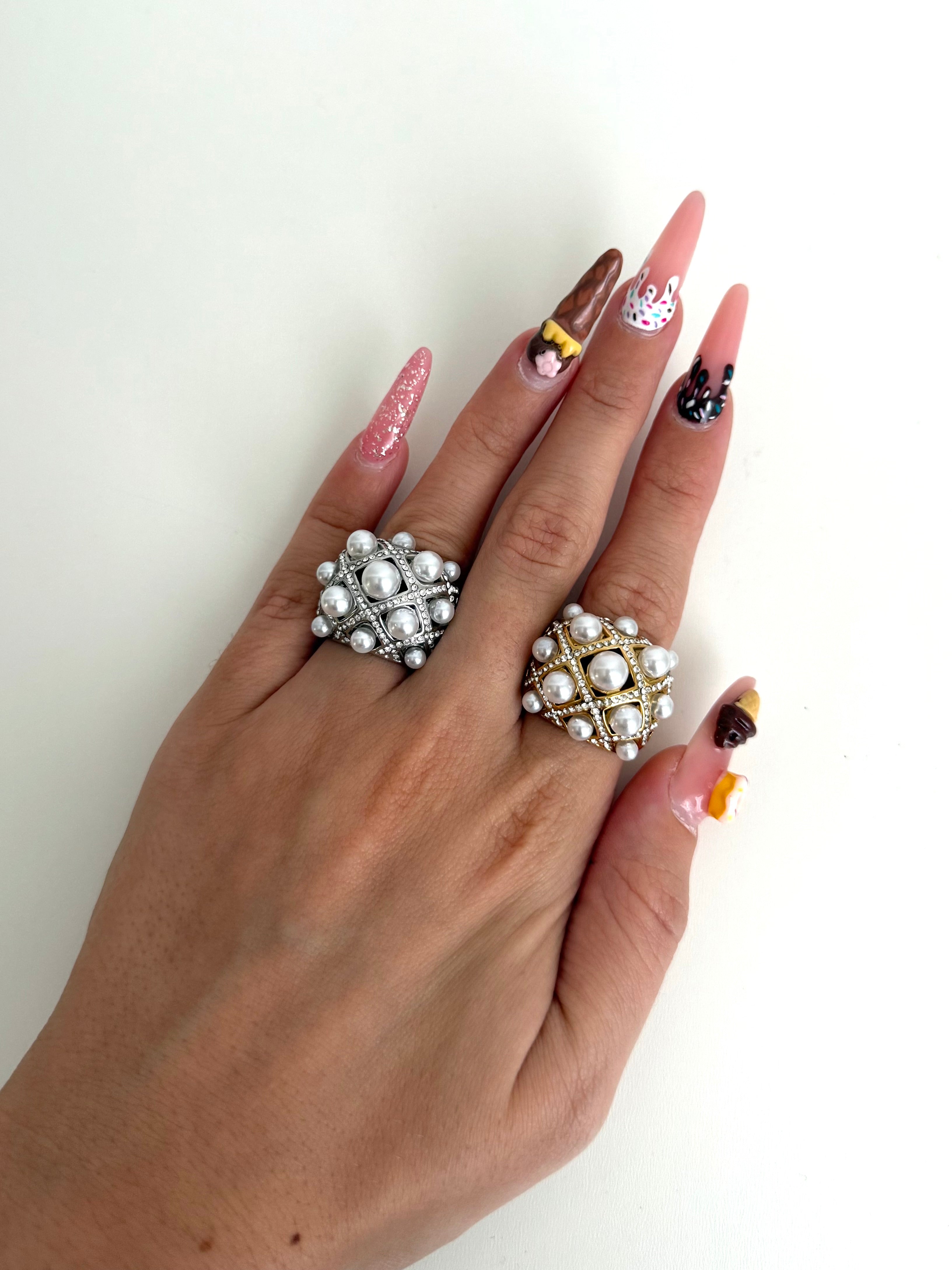 Anello Baroque