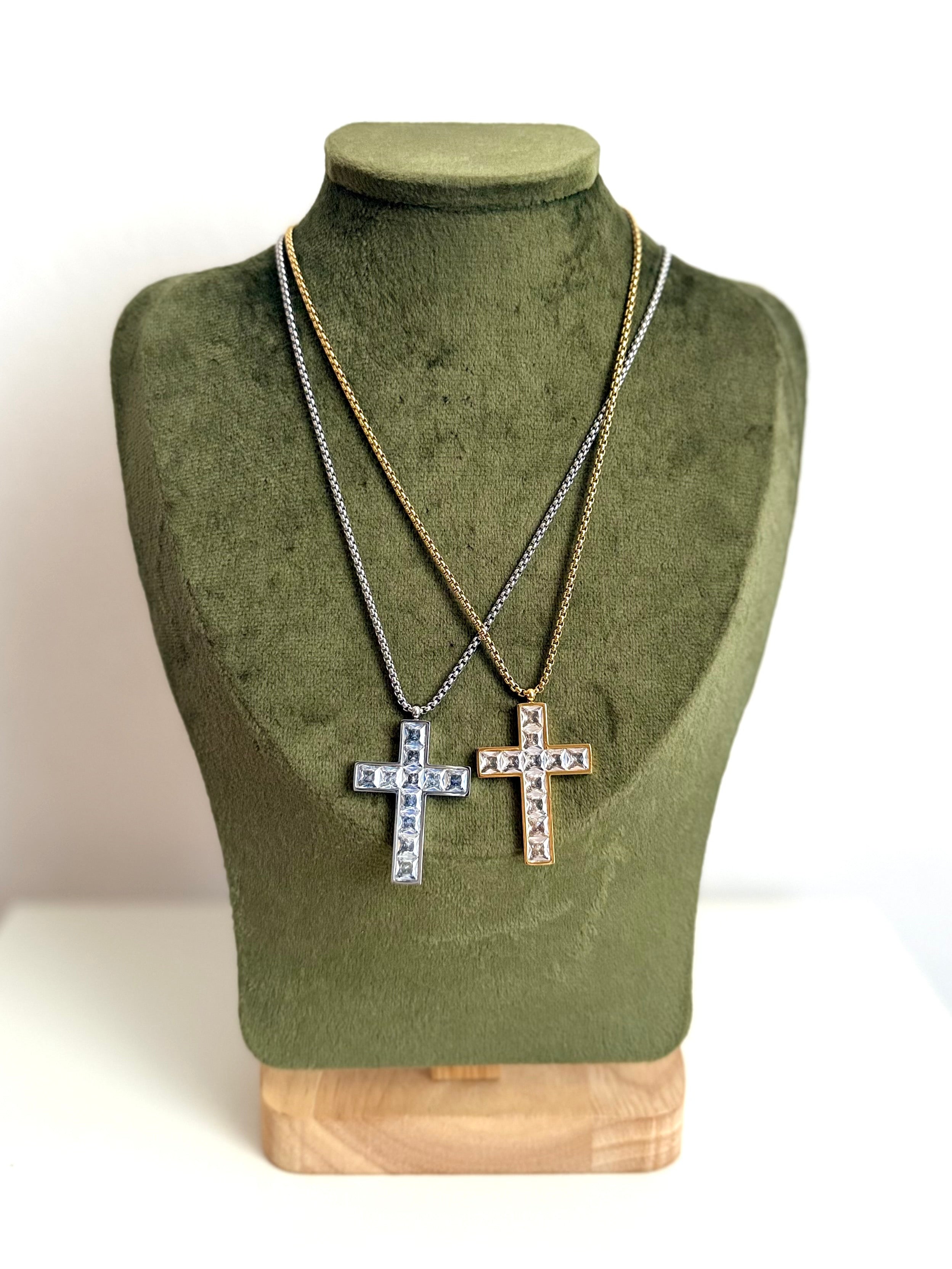 Collana Cross