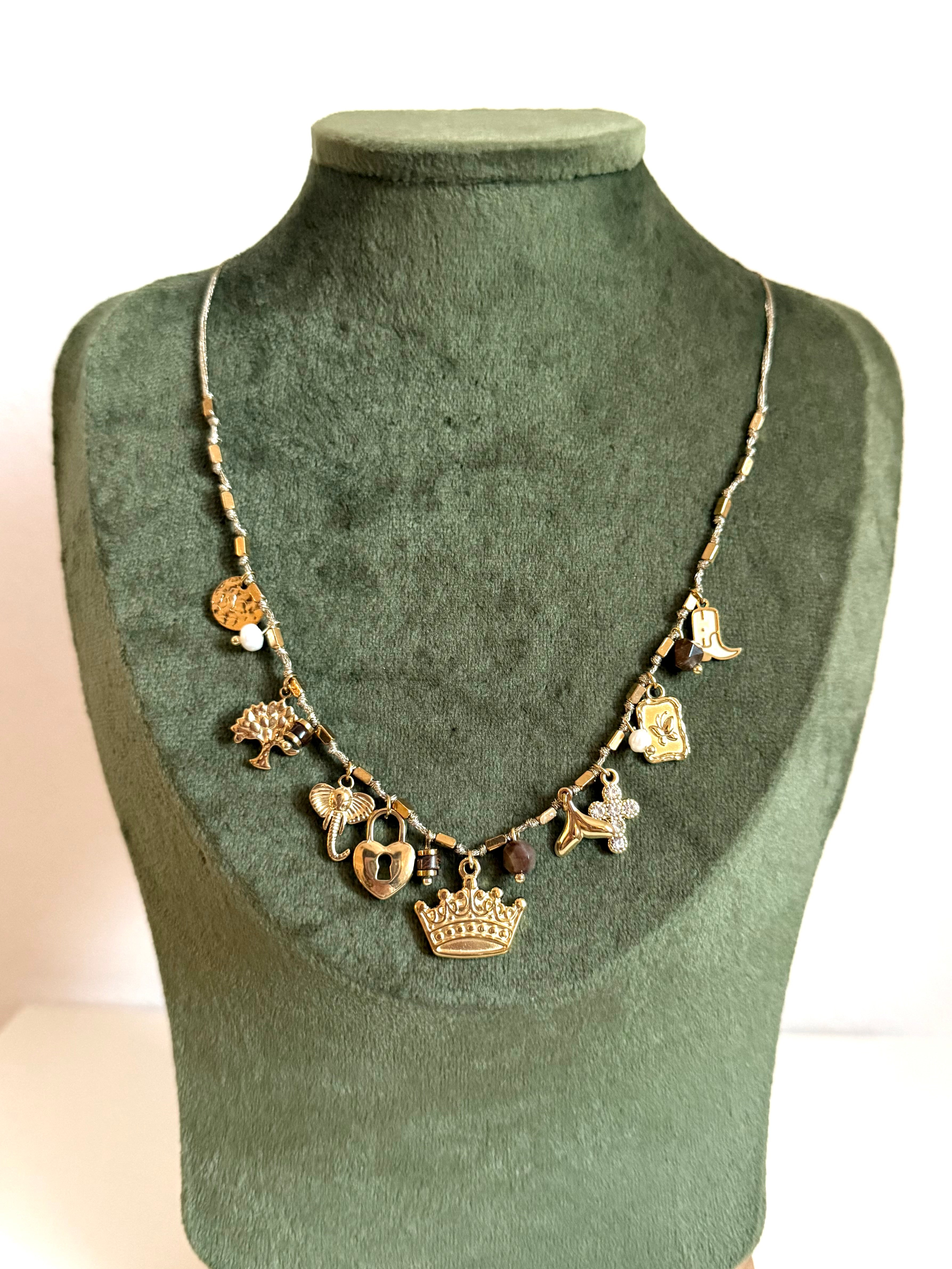 Collana Charms & Crowns