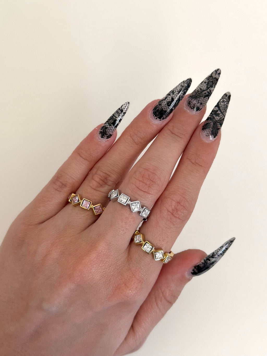 Anello Twist