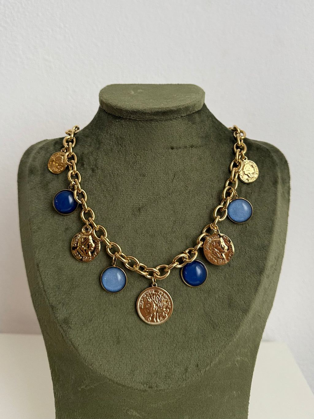 Collana Poppies