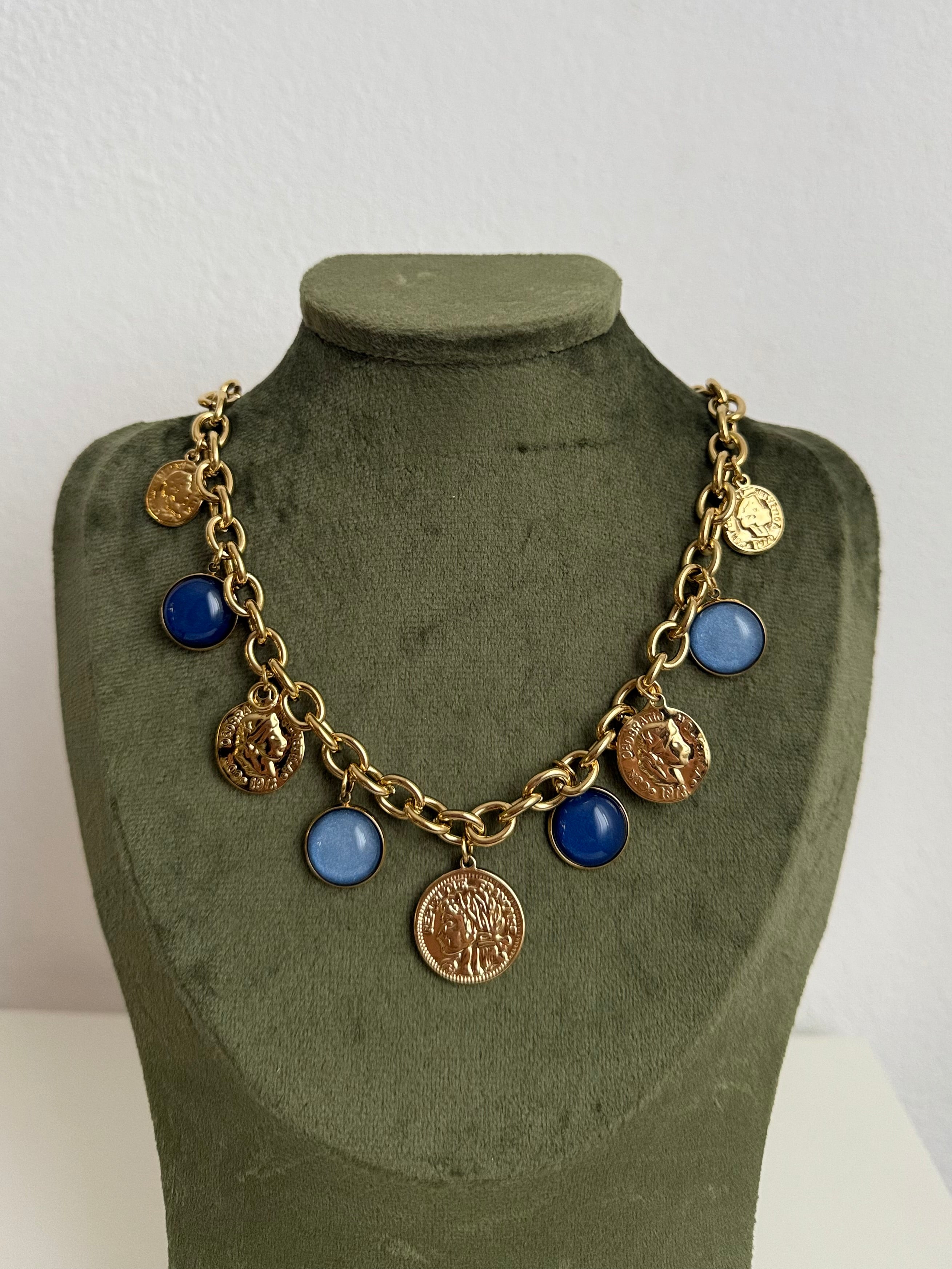 Collana Poppies