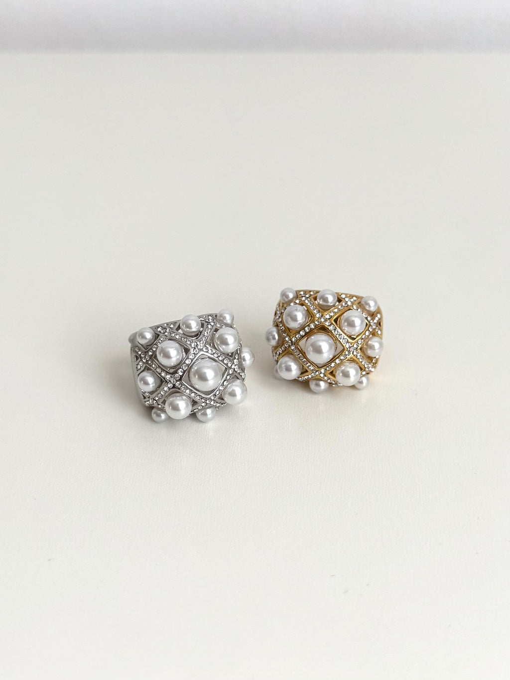 Anello Baroque