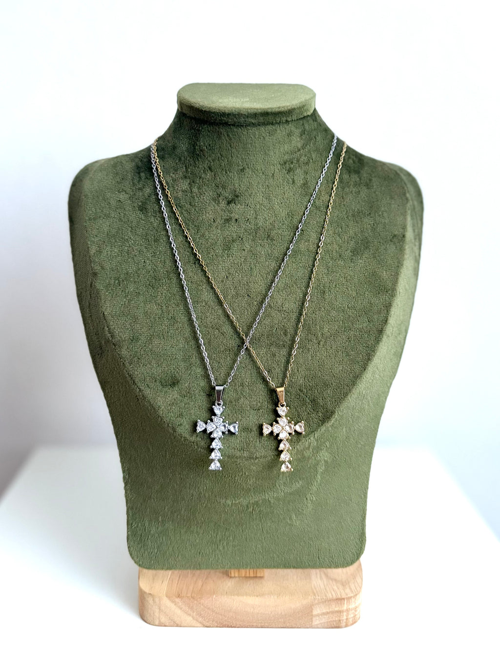 Collana Faith