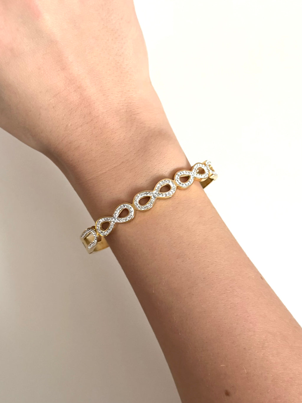 Bracciale Rigido Infinity Loop