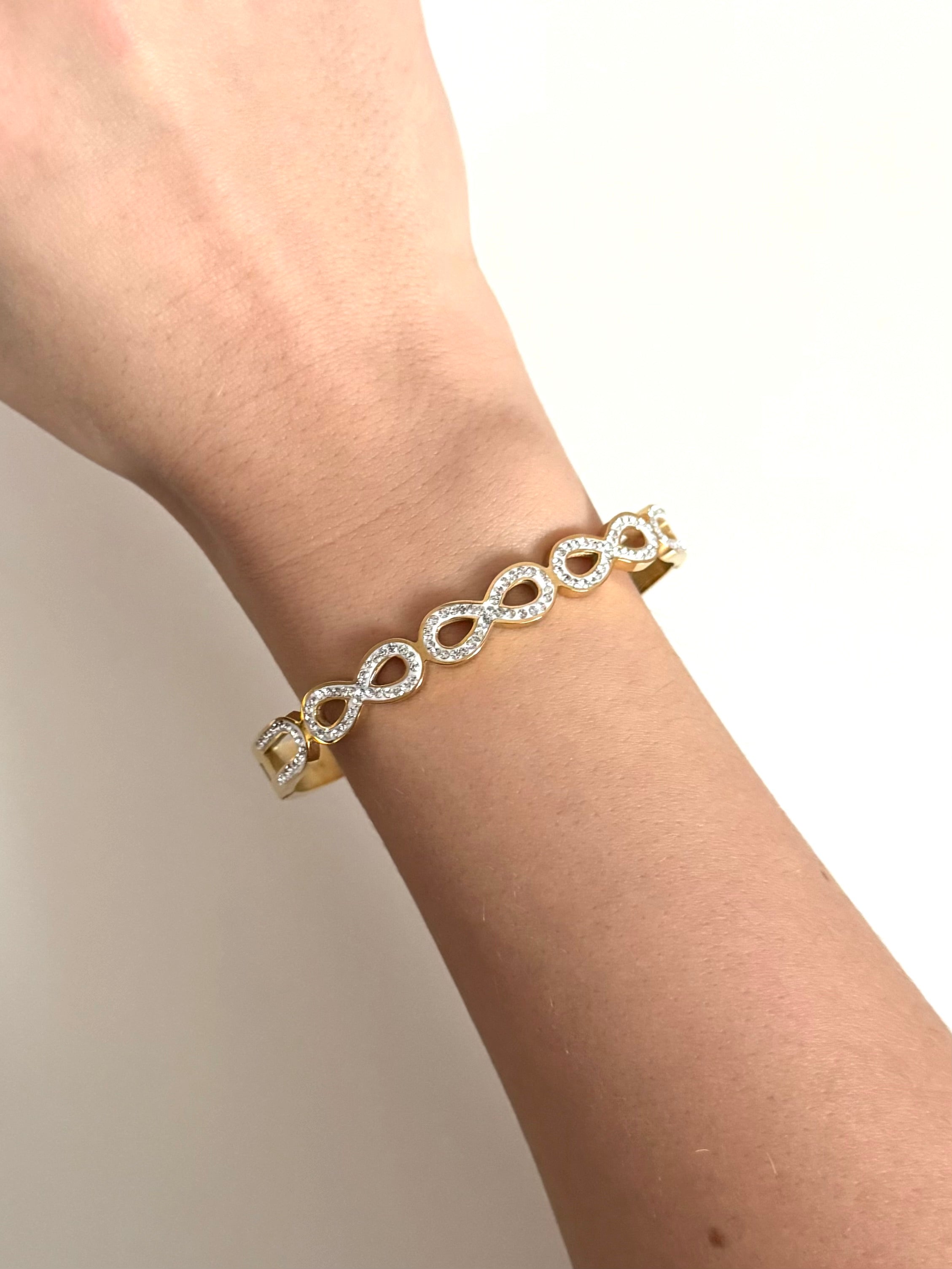 Bracciale Rigido Infinity Loop