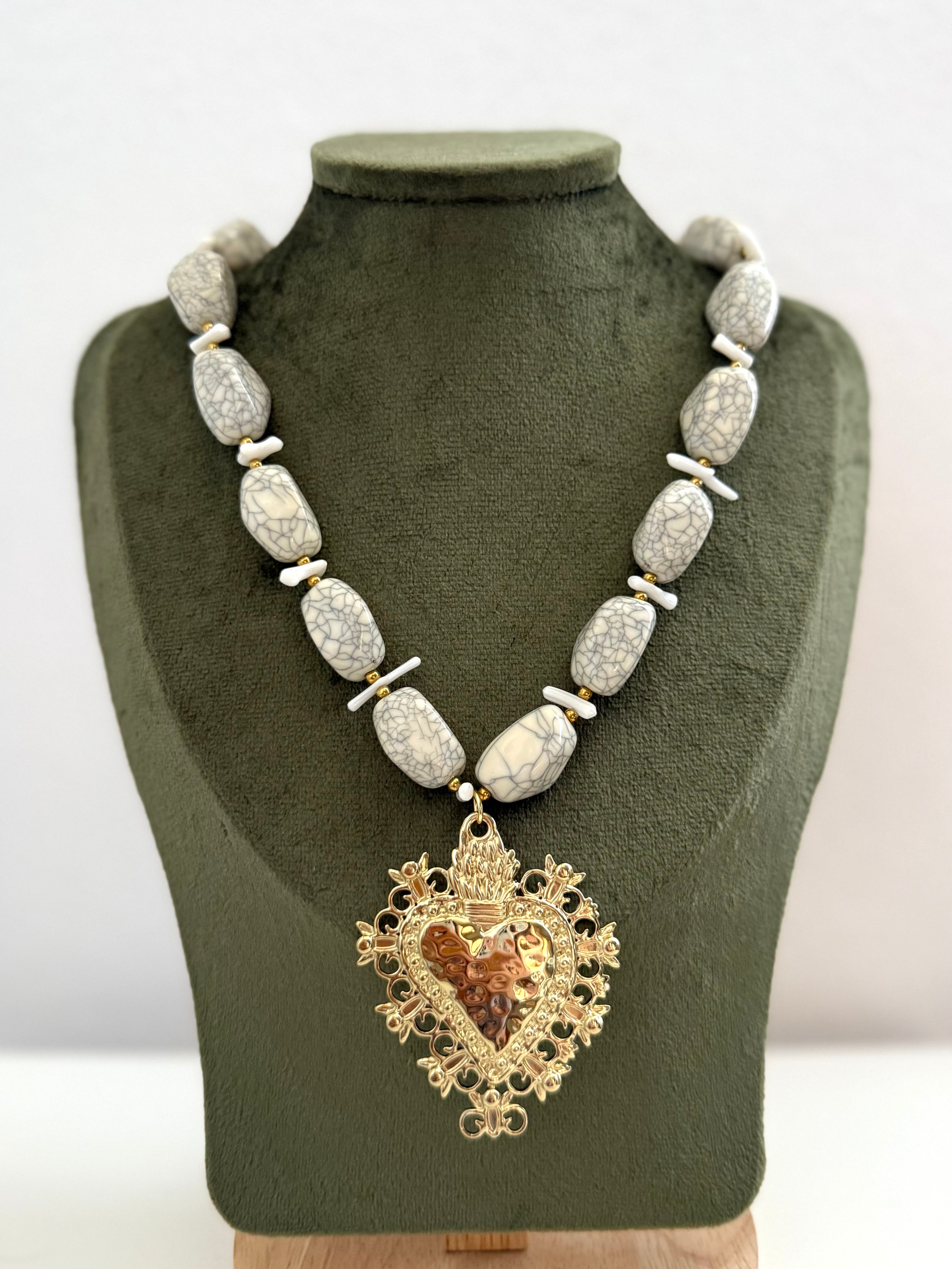 Collana Iconia