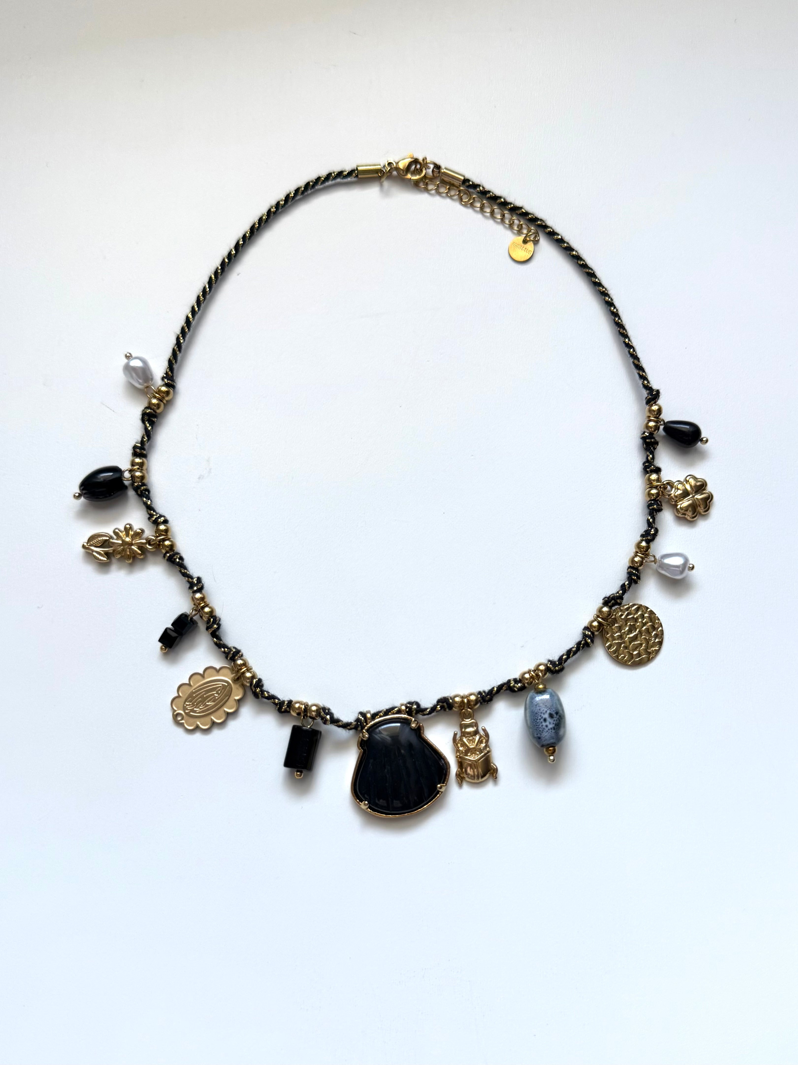 Collana Amuleto con Charms