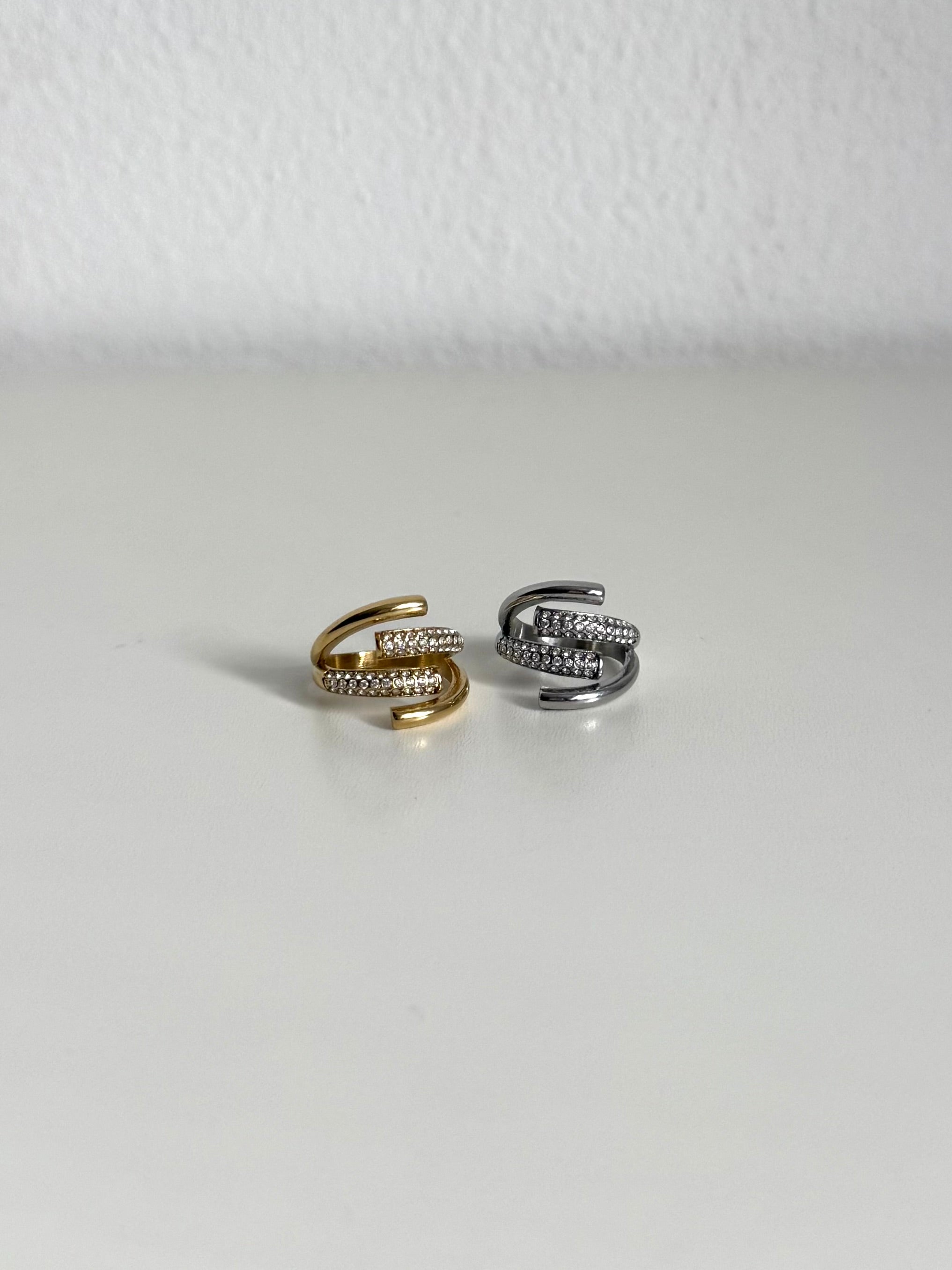 Anello Incastro di Zirconi